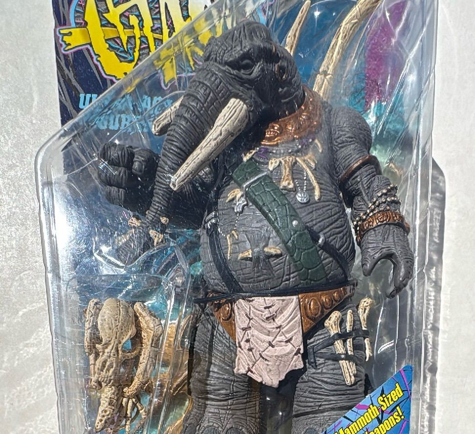 Mcfarlane Toys Total Chaos Series 2 Poacher Figure New Sealed 1997 Mammoth Weapons — photo 8 of 9