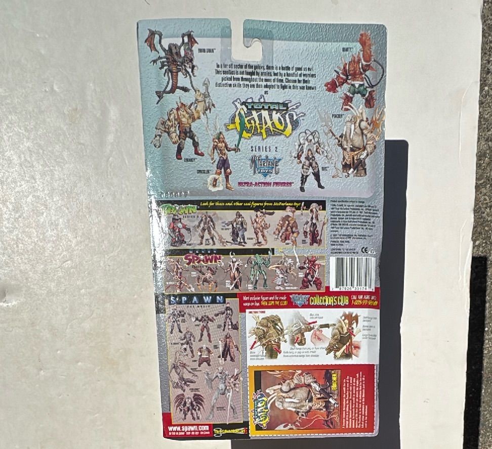 Mcfarlane Toys Total Chaos Series 2 Poacher Figure New Sealed 1997 Mammoth Weapons — photo 4 of 9