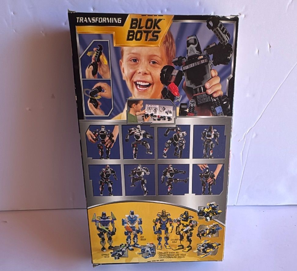 Mega Bloks Blok Bots Swat 9332 Transforming Robot Set 185 Pieces 2000 Vintage — photo 4 of 13