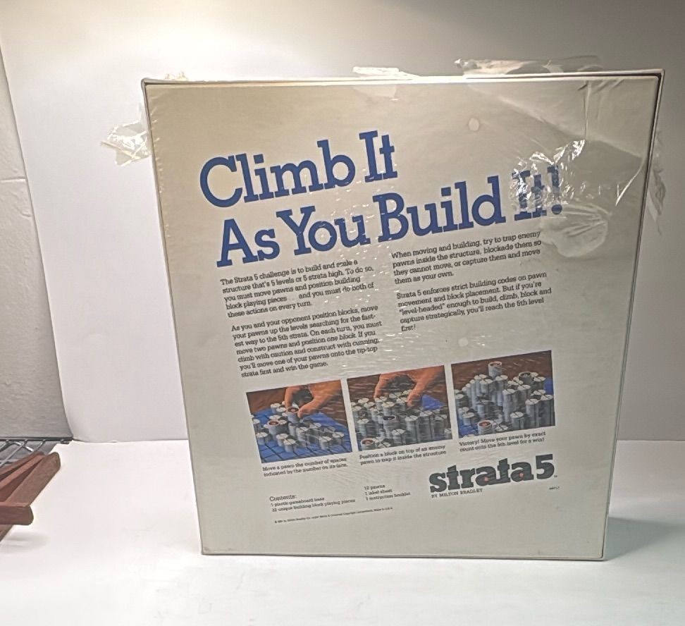 Strata 5 1984 Milton Bradley Sealed Vintage 3d Strategy Board Game Rare — photo 4 of 14