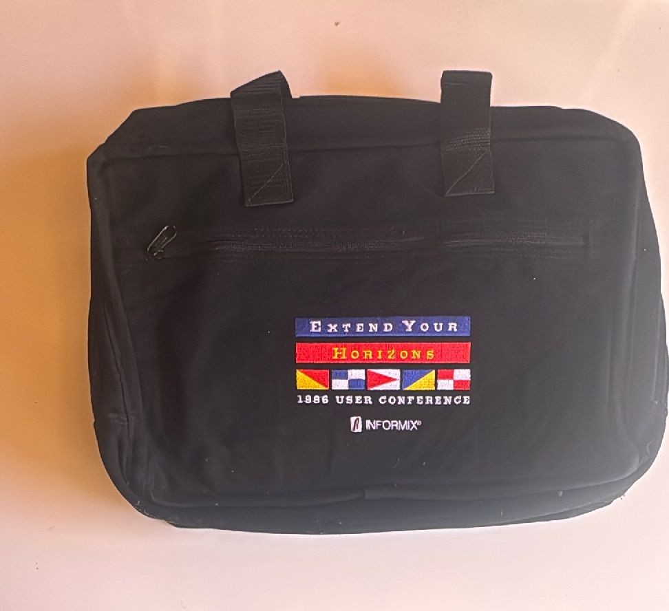 Vintage Informix Extend Your Horizons 1996 Laptop Bag Briefcase — photo 3 of 7