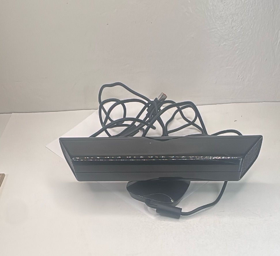 Microsoft Xbox 360 Kinect Sensor Model 1414 Motion Camera Black Used — photo 4 of 12